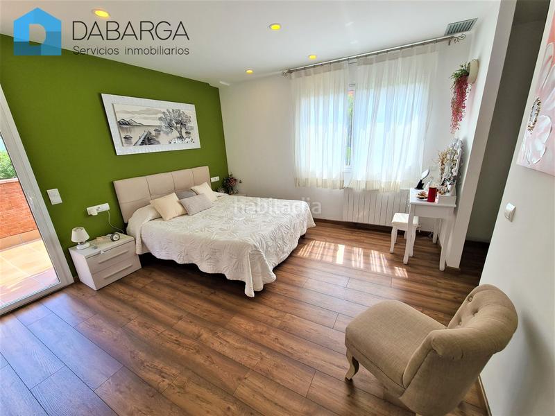 Foto 681d8661-01d6-46b6-9ddb-c4d4d5f57b7f. Casa a carrer vallès 8 a Cervelló