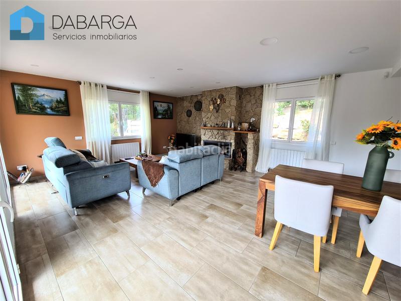 Foto 747ee60e-a7f1-43f3-a6c6-e6dbd52b2408. Casa a carrer vallès 8 a Cervelló