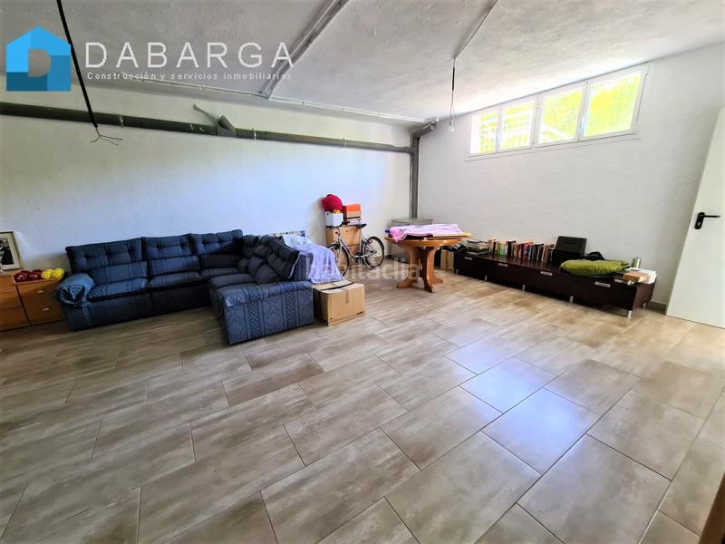 Foto 7df7ffe8-650f-434b-964a-e0e5b269ec81. Casa a carrer vallès 8 a Cervelló