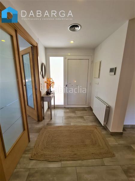 Foto 90c36ac4-4bd4-456f-a21a-ab9e9352e725. Casa a carrer vallès 8 a Cervelló