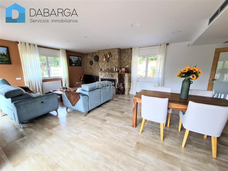 Foto a257783d-cf1c-47e1-b2a5-eeae653f4ecb. Casa a carrer vallès 8 a Cervelló