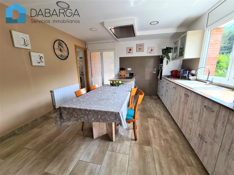 Foto d190fa3a-84e4-4b35-8361-3359304ed730. Casa a carrer vallès 8 a Cervelló