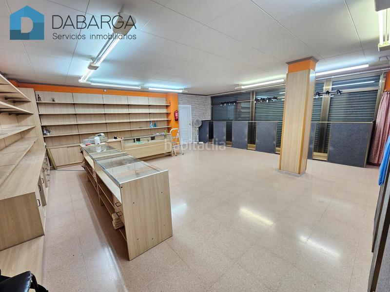 Foto 00c49a77-ca48-49e8-aed5-e5612373d3a4. Local comercial  rambla sant andreu en Ripollet