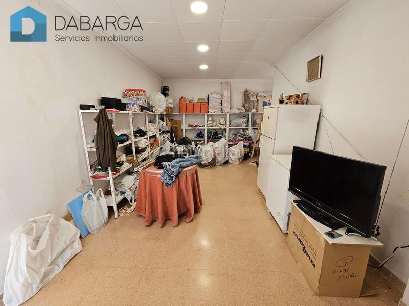 Foto b7c93f56-5540-49bc-be27-3dd093b4e791. Local comercial  rambla sant andreu en Ripollet