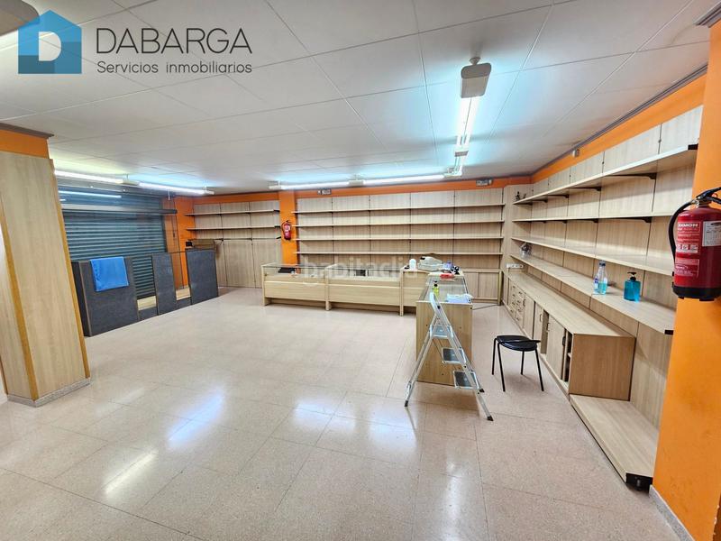 Foto c1cc718b-9a09-4cea-be8d-f2529a06229b. Local comercial  rambla sant andreu en Ripollet