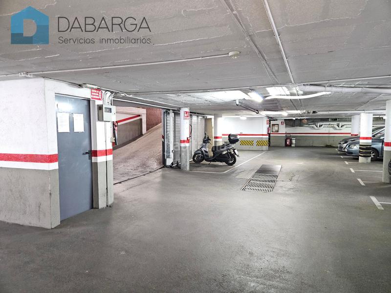 Foto dafddf4e-9834-424e-b9d4-3a247fd2aa80. Aparcament cotxe a Ajuntament-Maragall Ripollet