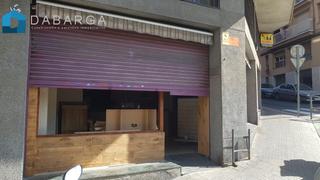 Local Comercial a Can Clos-Pinetons. Local esquinero en zona de paso