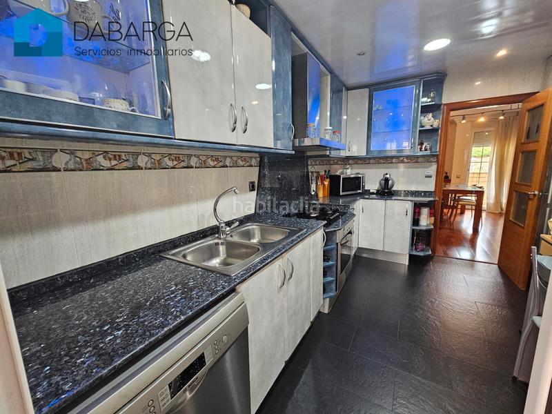 Foto 68e47471-172d-40f1-a5be-8cef8ba3b6f5. Piso con terraza y posibilidad de local en Ajuntament-Maragall Ripollet