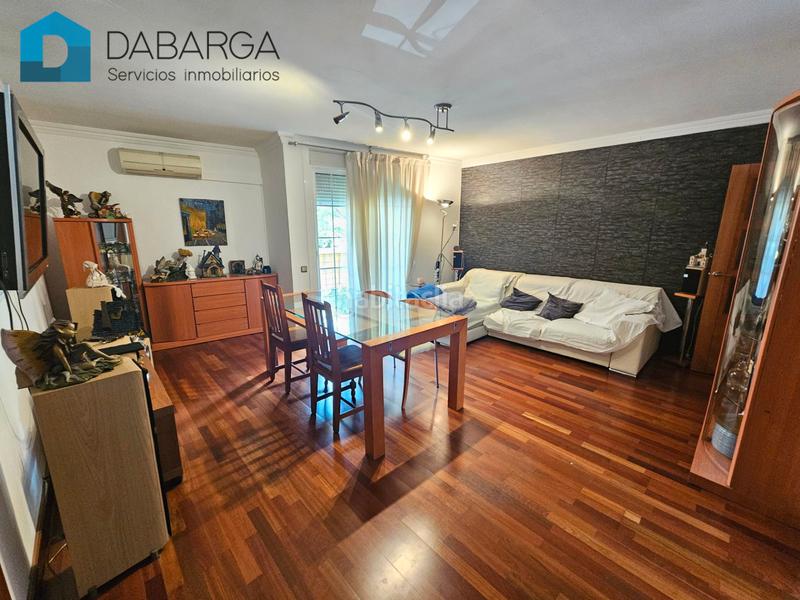 Foto b00eda90-9575-433a-9488-afec4a8cef27. Piso con terraza y posibilidad de local en Ajuntament-Maragall Ripollet