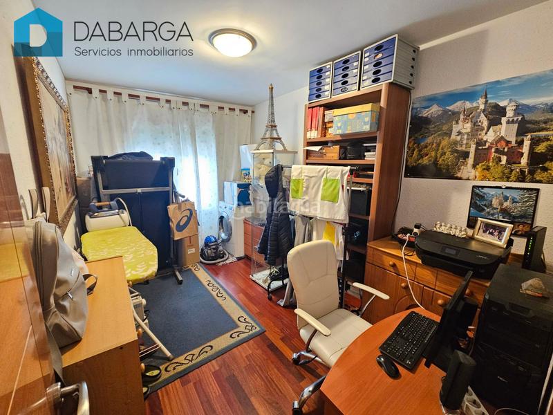 Foto b4f9aec3-ab71-4b7d-93f7-957dfa331e4b. Piso con terraza y posibilidad de local en Ajuntament-Maragall Ripollet