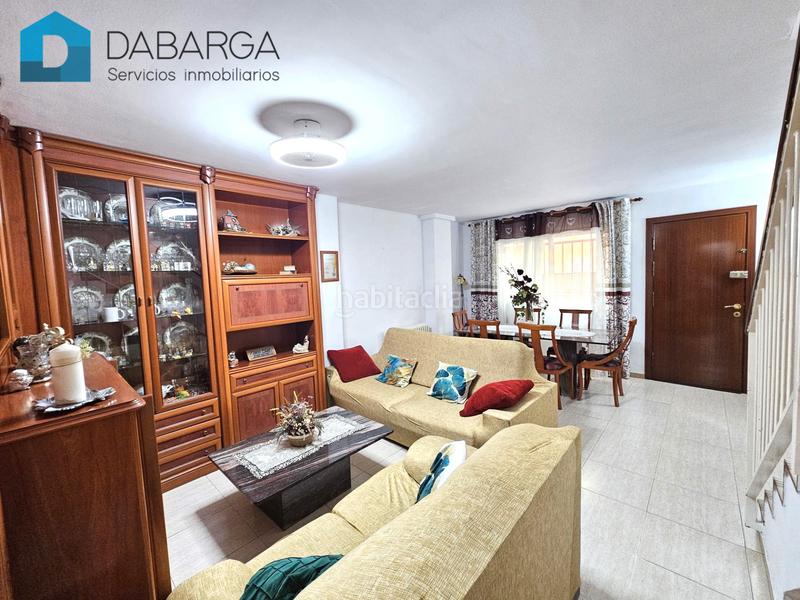 Foto 1814e96a-e728-4b98-9519-05d1e71c2790. Piso exterior dúplex de 4 hab. + 2 baños con parking y trastero en Terrassa