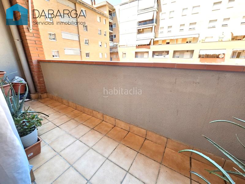 Foto d6cbde92-217b-4c3c-a35a-135b97c950ad. Piso exterior dúplex de 4 hab. + 2 baños con parking y trastero en Terrassa