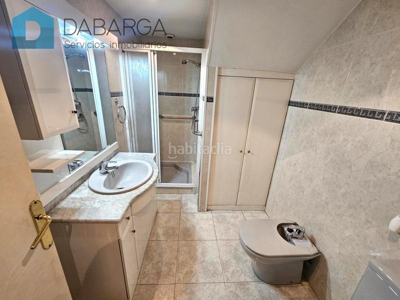 Foto 1f880d77-1775-4091-bf12-37b85e92fb9b. Casa adossada amb calefacció aparcament a Centre Ripollet