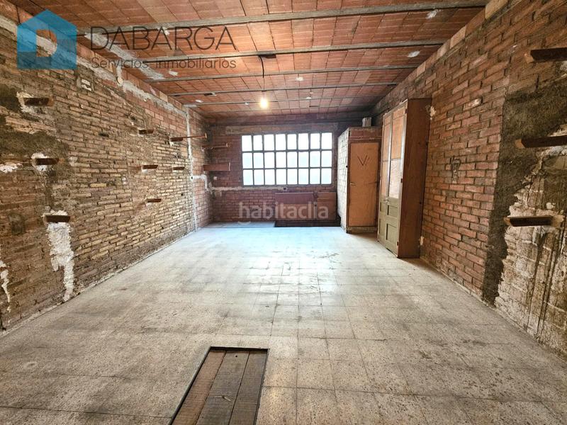 Foto 364a78a5-fcc9-4ecb-88f2-699779bac1ba. Casa adossada amb calefacció aparcament a Centre Ripollet