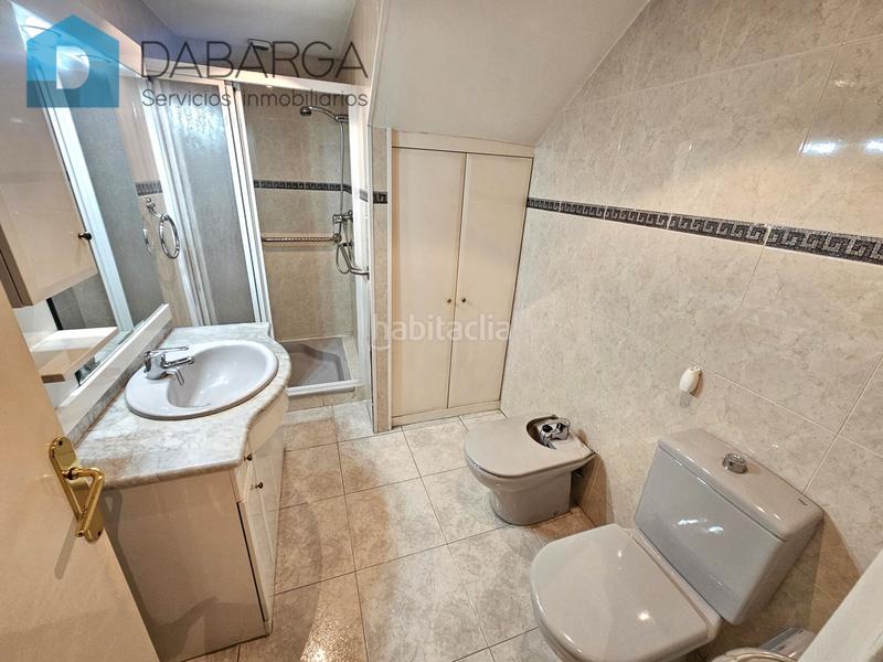 Foto dd9afe01-0bae-4de2-820c-038dde673dce. Casa adossada amb calefacció aparcament a Centre Ripollet