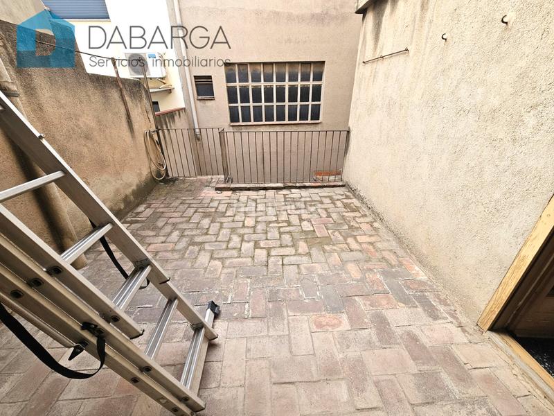 Foto fa1917ce-7afa-4506-8ea5-6bfac4135fa2. Casa adossada amb calefacció aparcament a Centre Ripollet