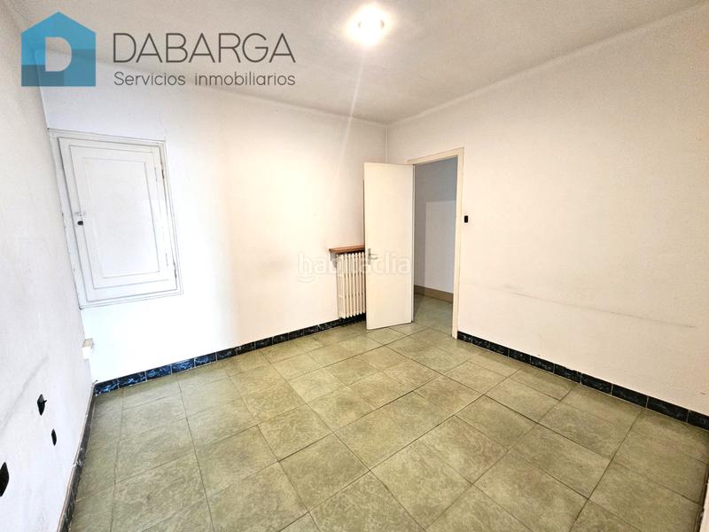 Foto fb9d96a9-7ceb-447e-bddb-bad48ce4915b. Casa adossada amb calefacció aparcament a Centre Ripollet