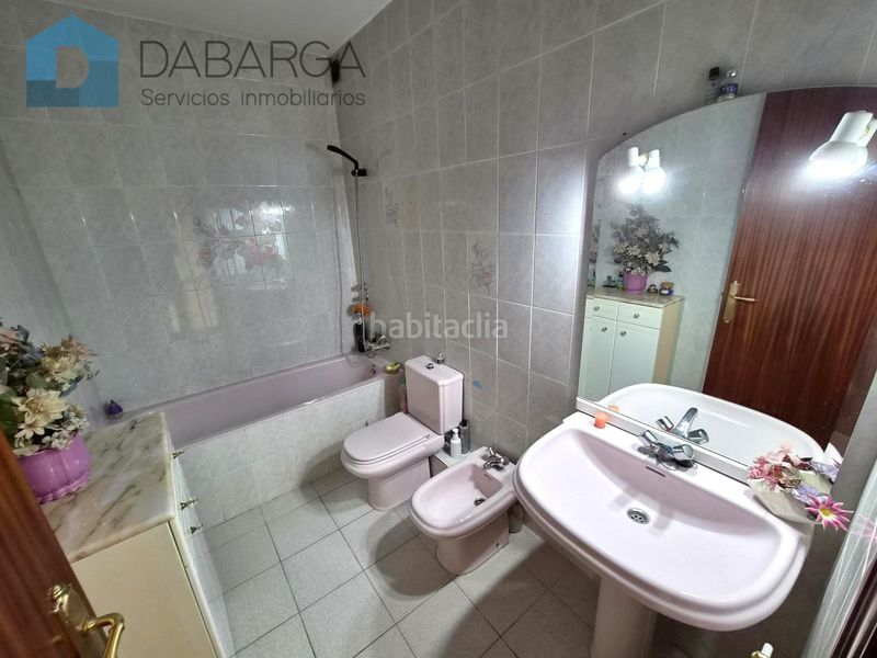 Foto 0f8560fd-9b2b-47a9-9dd6-bcfff254aead. Casa amb aparcament a Can Clos-Pinetons Ripollet