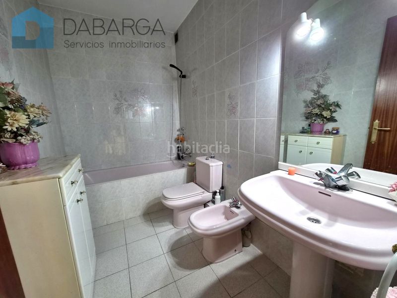 Foto 1c34b001-3309-4950-b34a-a97ed55db844. Casa amb aparcament a Can Clos-Pinetons Ripollet