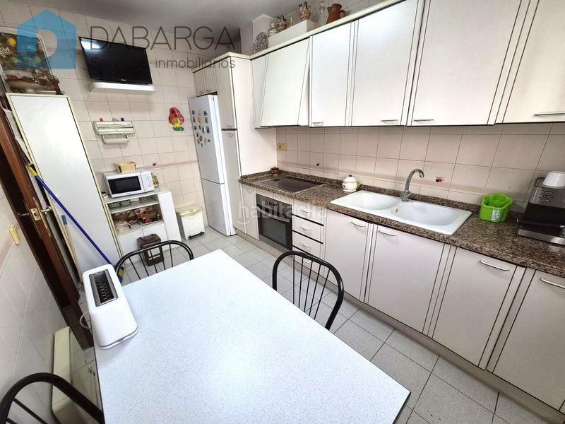 Foto 95cd1045-8e0a-43c6-ab46-b591d025d761. Casa amb aparcament a Can Clos-Pinetons Ripollet