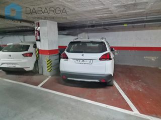 Rent Car parking  Carrer de balmes. Pk coche