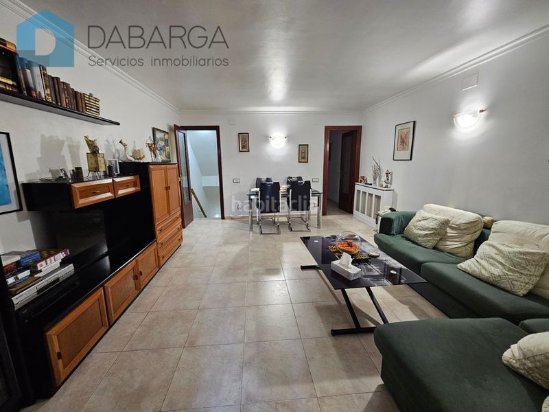 Foto b1e5ed28-d400-4077-adee-7b6ca8e2641c. Casa amb xemeneia calefacció aparcament a Centre Ripollet