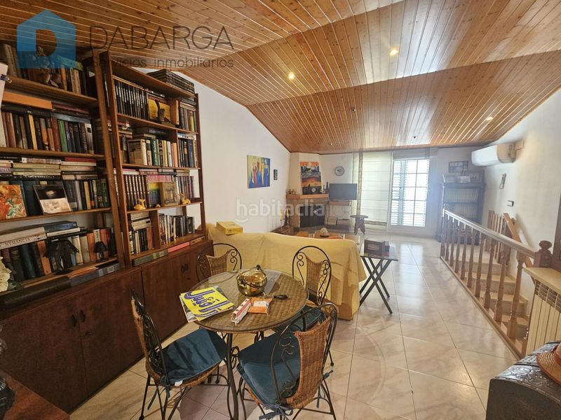 Foto d27356e1-6b9f-4eed-9b98-4770f5ae0aab. Casa amb xemeneia calefacció aparcament a Centre Ripollet