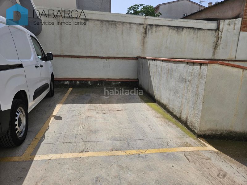 Foto 48538d38-d33a-4724-8e49-6fda31d7ac99. Pis amb aparcament a Centre Ripollet