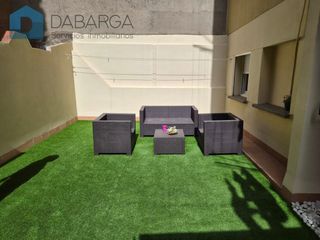 Pis  Carrer monturiol. Planta baja reformada con patio de 34 m2