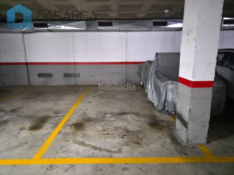 Foto 47166703-d96e-44d3-9a7c-933d2f908e22. Aparcament cotxe a Centre Ripollet