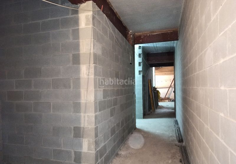 Foto e4844954-de45-44d7-be0e-fb066bd4178f. Local comercial a Santa Rosa Santa Coloma de Gramenet