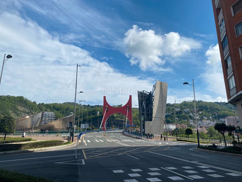 Foto 4b248c47-4bc5-4dcb-9548-c3969ef413e4. Pis amb calefacció a Abandoibarra - Guggenheim Bilbao