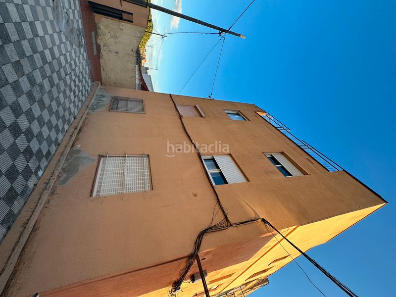 Foto 08ff9276-553d-4a8a-8bb6-238543ef3ccf. Piso finca en venta en singuerlín en Guinardera Santa Coloma de Gramenet