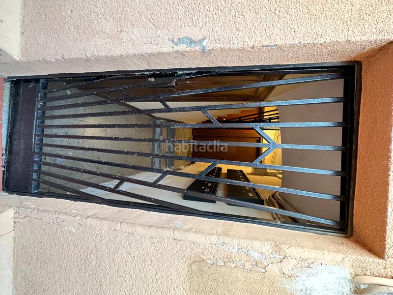 Foto 131378e3-d3d0-42c0-9219-d35dc42469f2. Piso finca en venta en singuerlín en Guinardera Santa Coloma de Gramenet