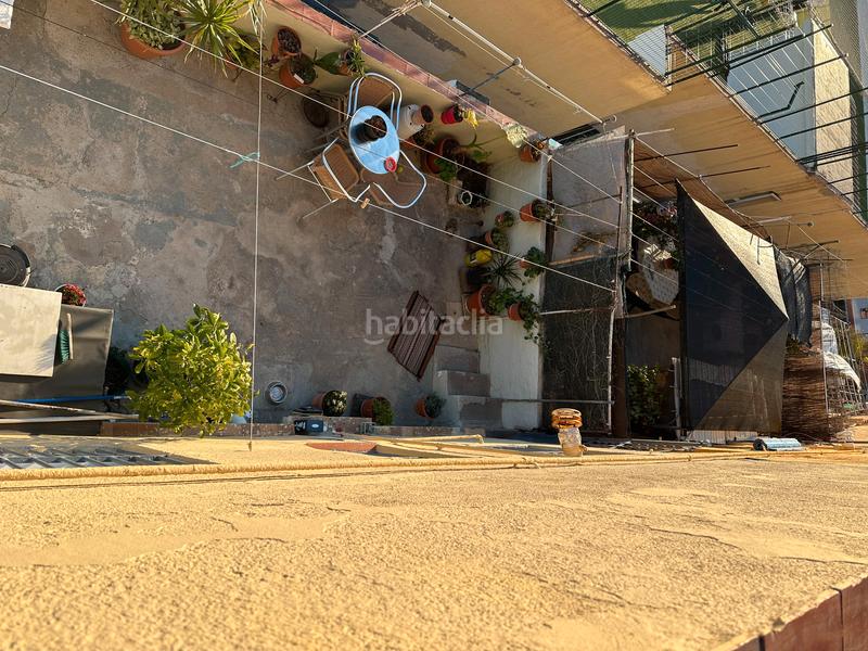 Foto 254e7c53-7522-4e7f-a3c2-c9a4744adcaa. Piso finca en venta en singuerlín en Guinardera Santa Coloma de Gramenet