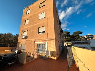 Flat  Carrer del pi. Finca en venta en singuerlín