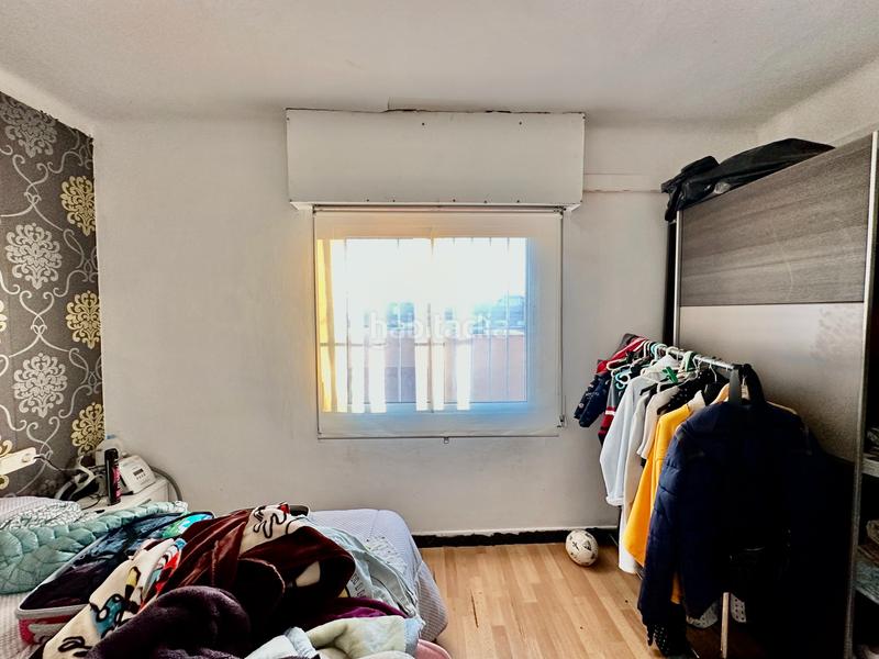 Foto f8d4c67e-ea23-46d2-abb3-5b4585a2361a. Piso finca en venta en singuerlín en Guinardera Santa Coloma de Gramenet