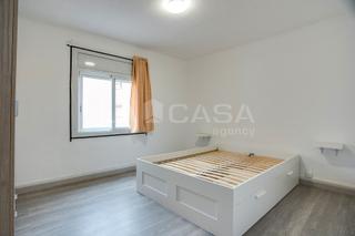Appartement  Carrer los naranjos. Piso completamente exterior y recién reformado, cuenta con 80m2