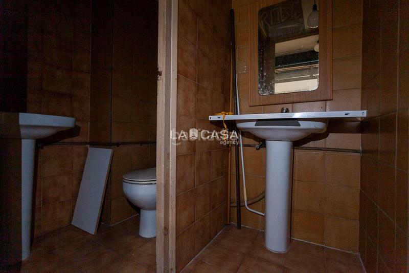 Foto 418469b6-b839-4837-9ae4-bf2e29c9dfc6. Lloguer local comercial a Centre Masnou (El)