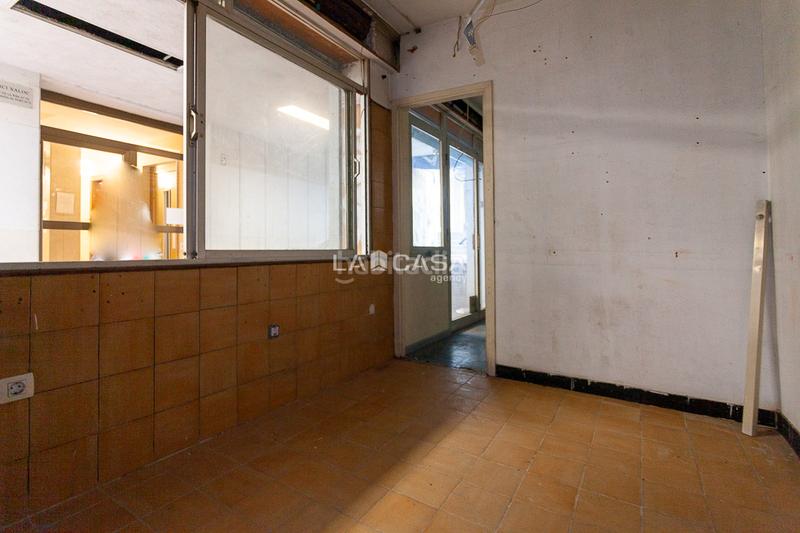 Foto 574fb4fb-3562-4de1-a0a8-70f48f54fe17. Location local commercial dans Centre Masnou (El)
