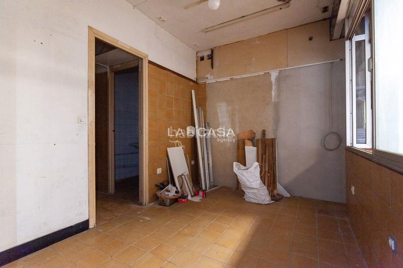 Foto fe4a65b8-3409-4a38-8240-a9dea29bfa3a. Affitto locale commerciale in Centre Masnou (El)