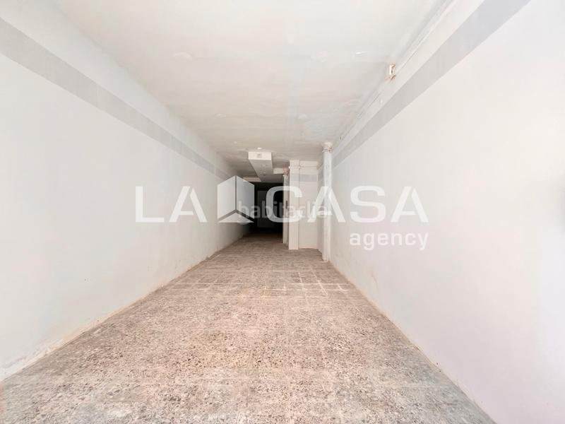 Foto 2666905b-5943-4840-8e67-23d5be29cd79. Local comercial en La Salut Badalona
