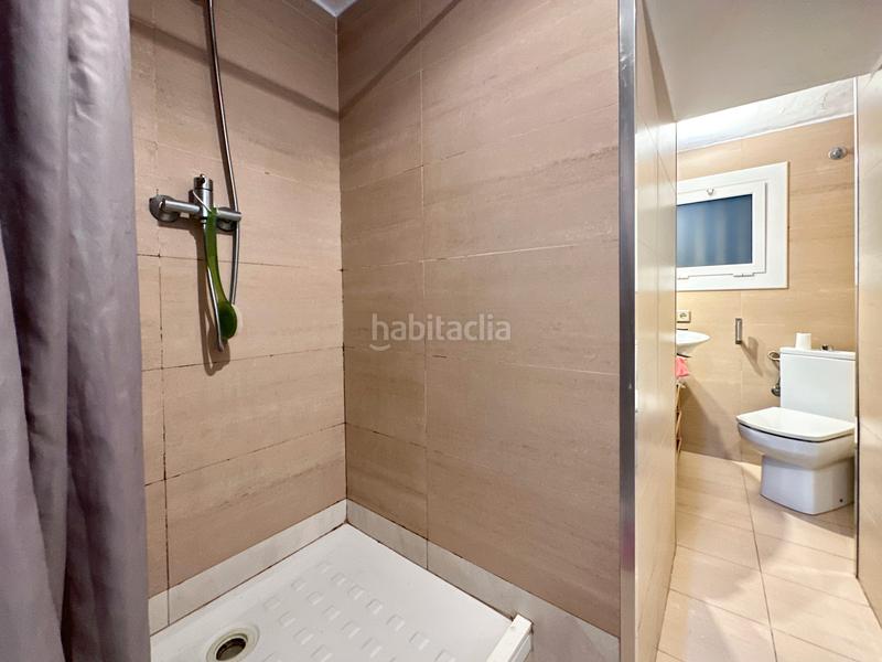 Foto 55be9064-fbfa-452d-a25d-4397a4939332. Planta baja en Baix Guinardó Barcelona