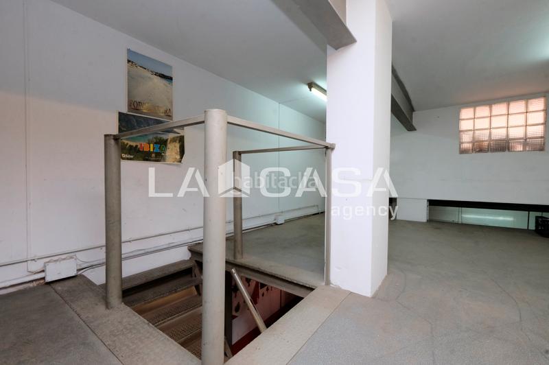 Foto a1c49a2a-9dd5-42f9-a9be-9758b056a243. Locale commerciale in Horta Barcelona