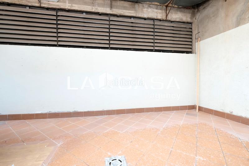 Foto 9604103d-f385-4b9b-8ea8-8eebe9674469. Local comercial en Vilapicina - Torre Llobeta Barcelona