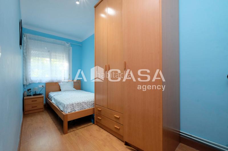 Foto 4288129d-2834-4aea-83a3-683939462a0e. Pis a Porta Barcelona