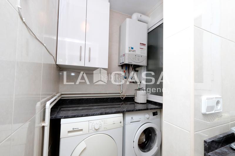 Foto f63887dd-c4be-4904-8207-7ee39747f88d. Pis a Porta Barcelona