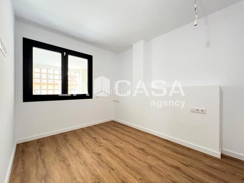 Foto a7e30b41-3331-4a0e-af4f-7702ae37199f. Planta baixa a Llefià Badalona