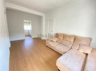 Appartement à Porta. Piso de 65m con 3 habitaciones 1 doble y 2 individuales, cocina