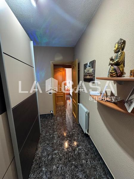 Foto 3f8ee885-4e89-4806-b536-1531f97347d5. Appartamento con riscaldamento in Llefià Badalona